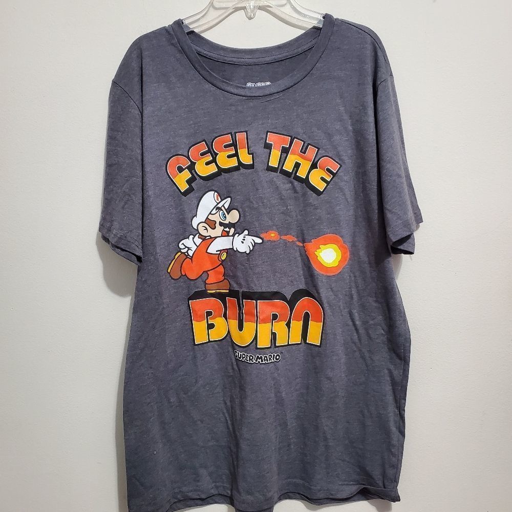 NWOT Super Mario Nintendo Adult Men's Red Short Sleeve T-Shirt PLEASE READ DESCR